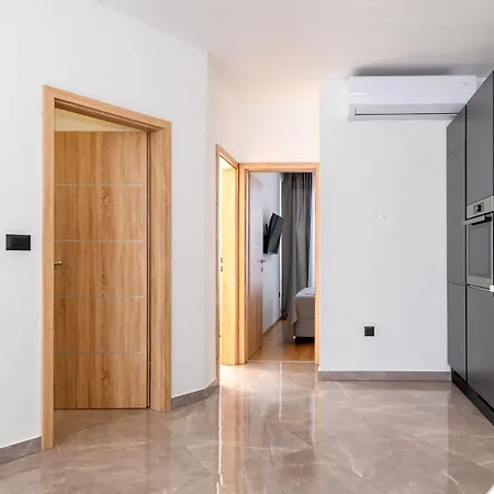 Laurel Villa Skradin