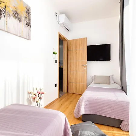 Laurel Villa Skradin