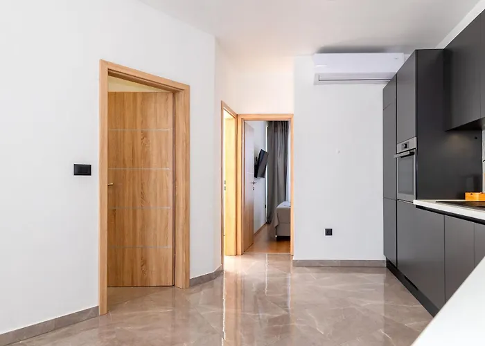 Laurel Villa Skradin